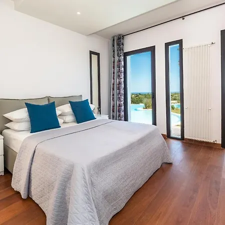 Flavia ポリニャーノ・ア・マーレ